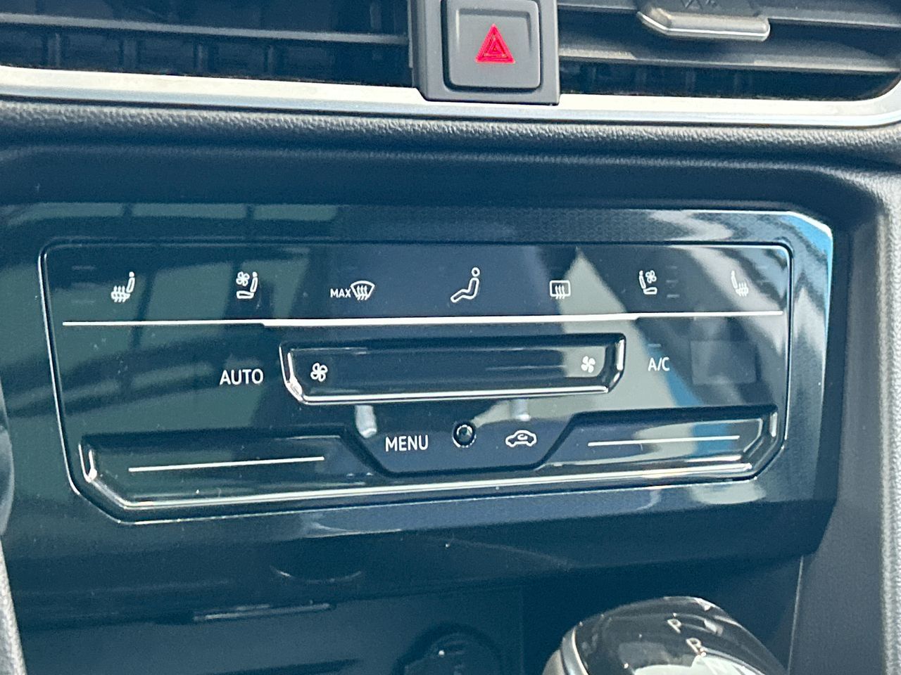 2025 Volkswagen Taos