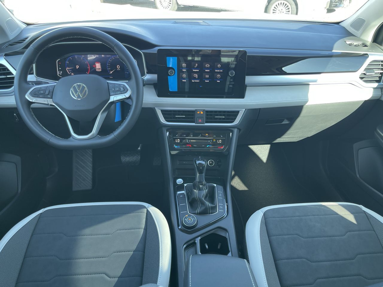 Volkswagen Taos  2027 à Calgary, Alberta