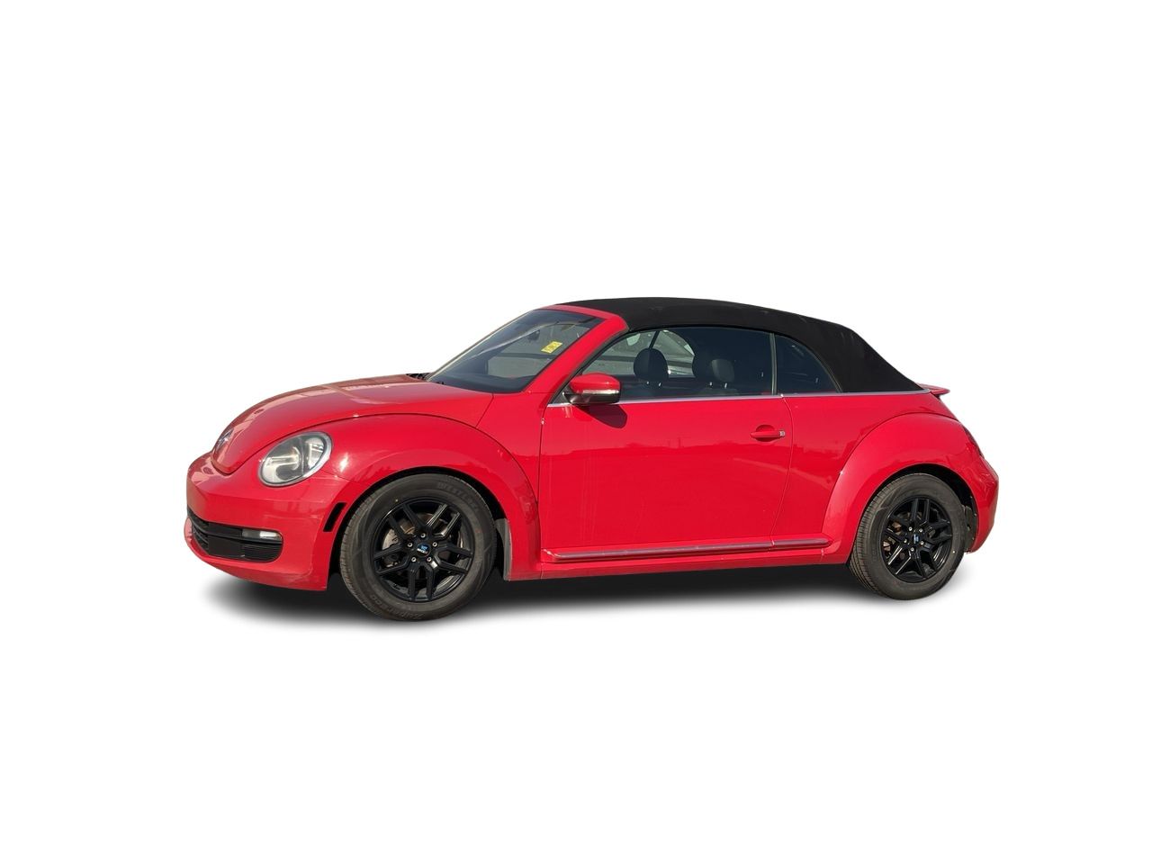 Volkswagen The Beetle Convertible  2016 à Calgary, Alberta