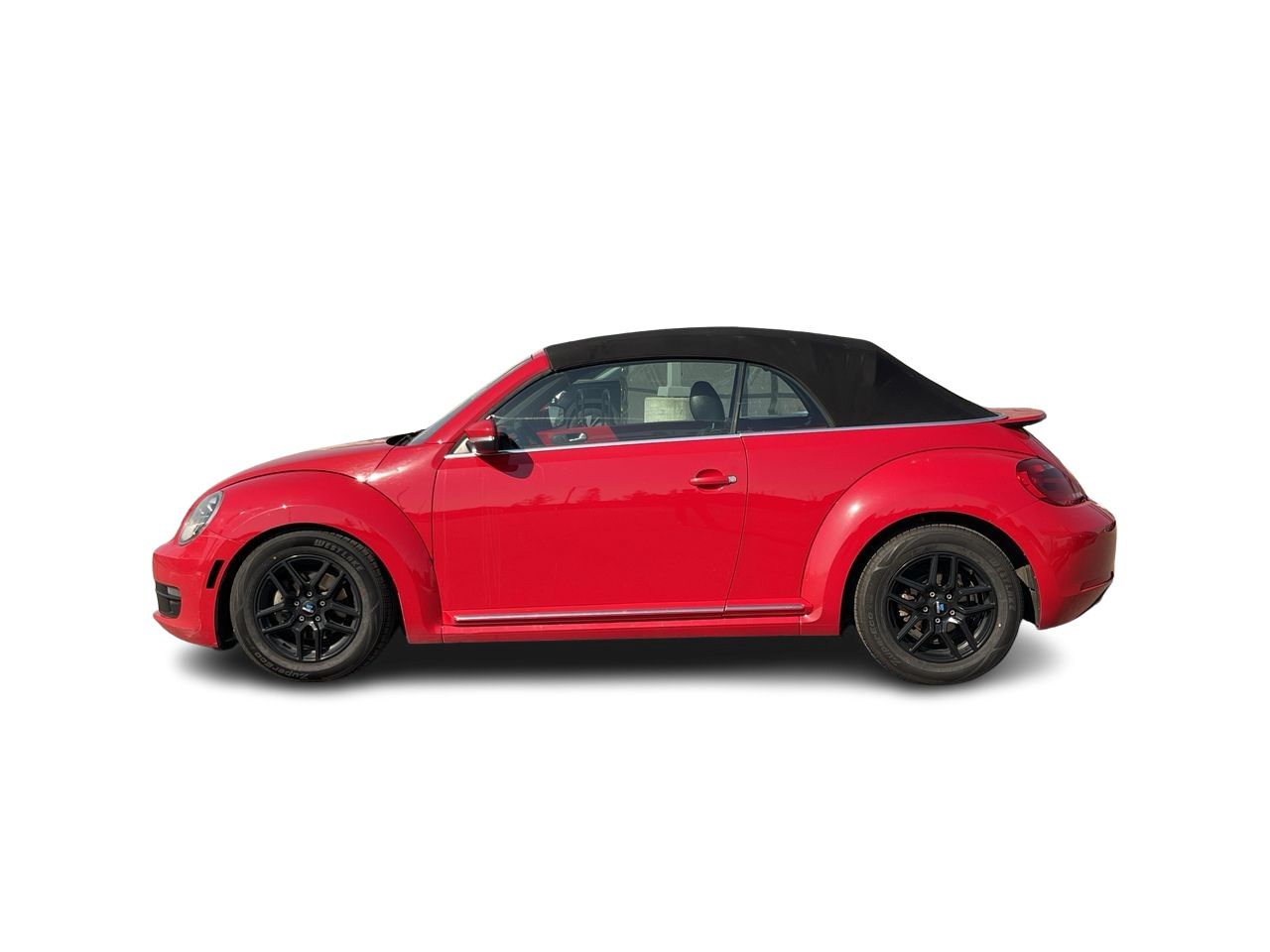 Volkswagen The Beetle Convertible  2016 à Calgary, Alberta