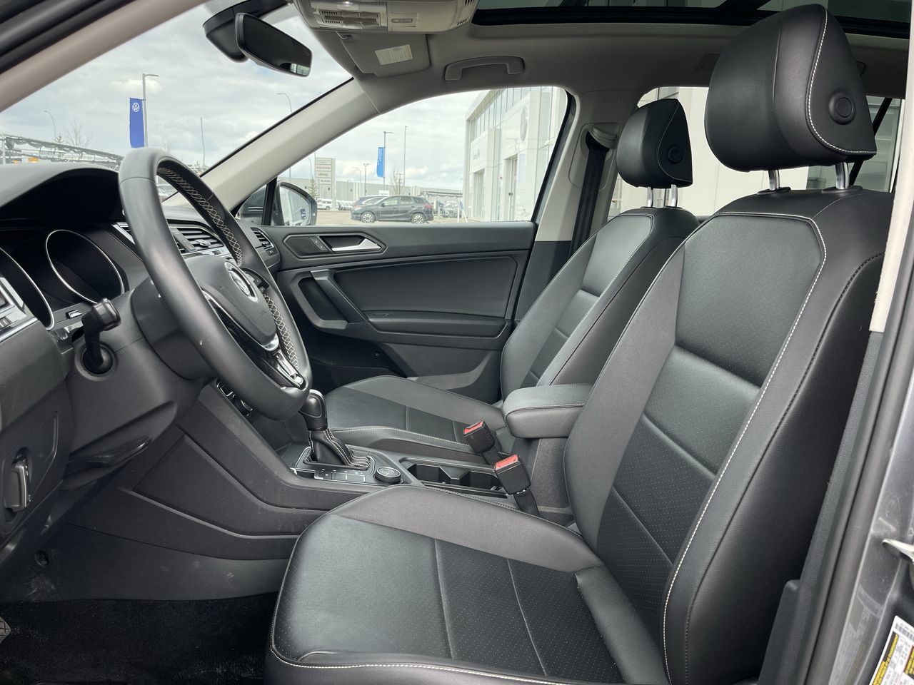 Volkswagen Tiguan  2021 à Calgary, Alberta