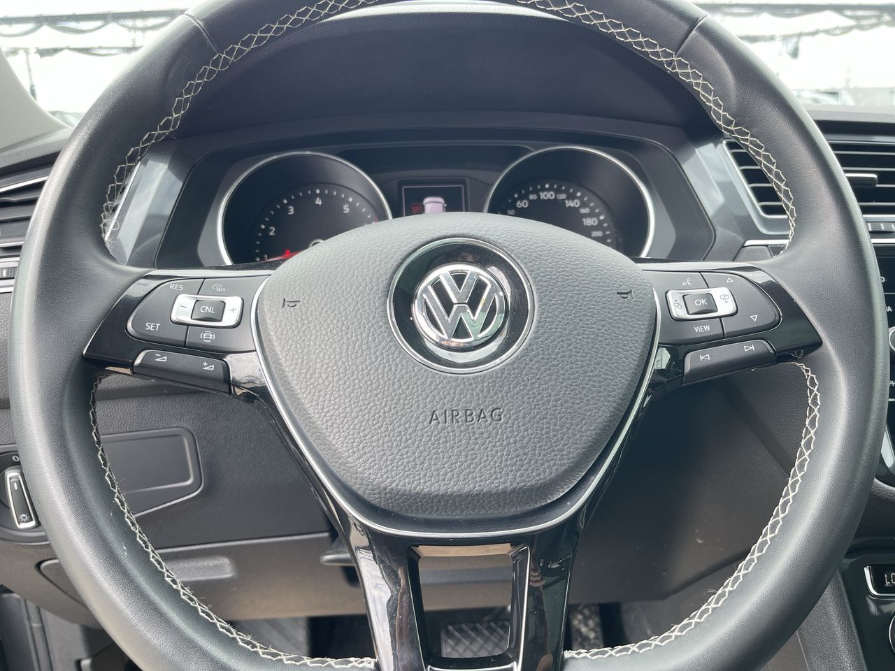 Volkswagen Tiguan  2021 à Calgary, Alberta