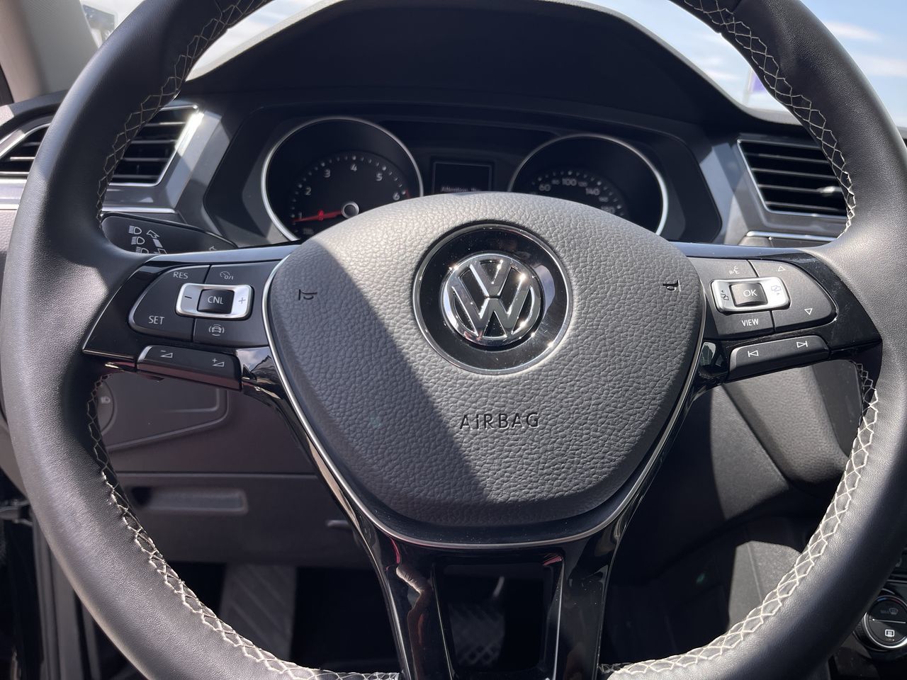 Volkswagen Tiguan  2021 à Calgary, Alberta