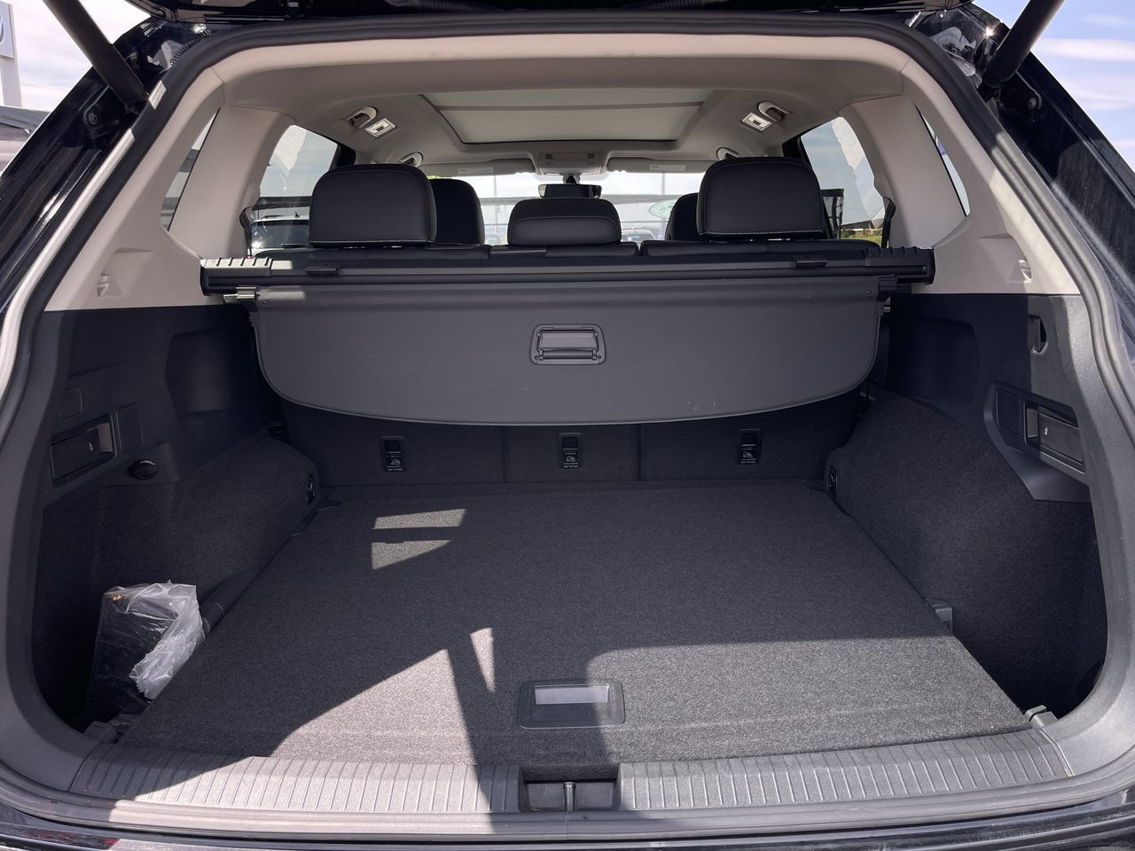 Volkswagen Tiguan  2021 à Calgary, Alberta