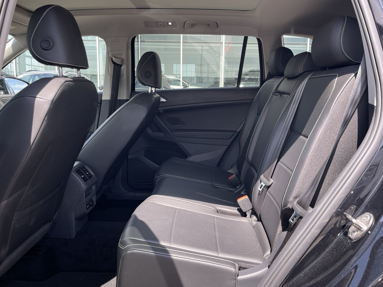 Volkswagen Tiguan  2021 à Calgary, Alberta