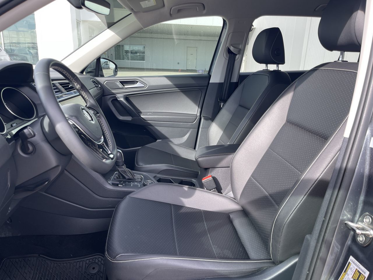 Volkswagen Tiguan  2021 à Calgary, Alberta