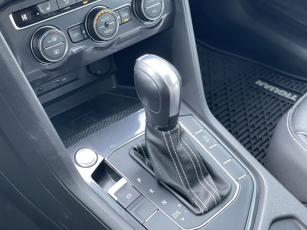 Volkswagen Tiguan  2021 à Calgary, Alberta