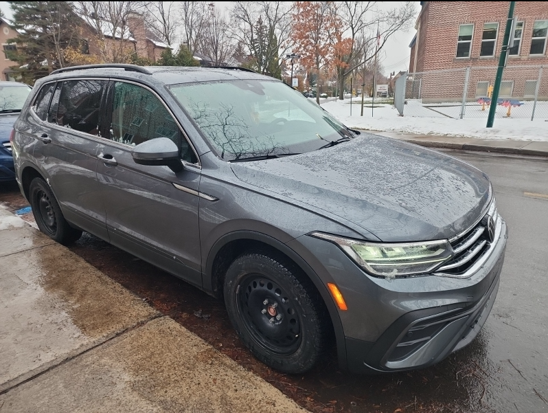 2022 Volkswagen Tiguan in Calgary, Alberta