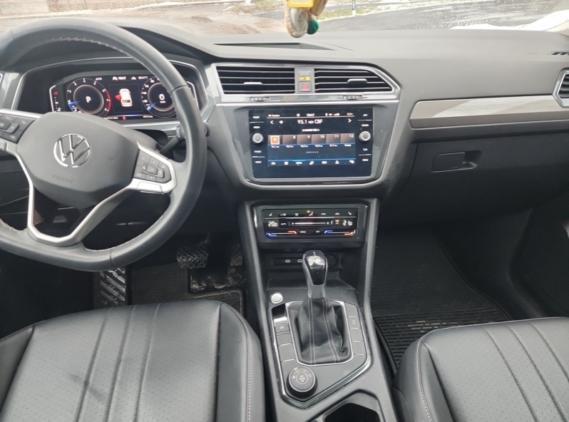 2022 Volkswagen Tiguan in Calgary, Alberta