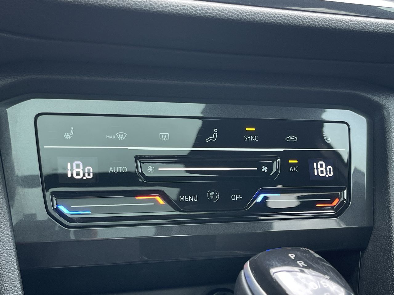 Volkswagen Tiguan  2023 à Calgary, Alberta