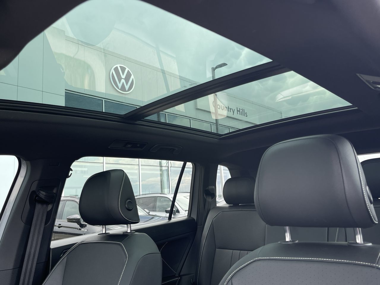 Volkswagen Tiguan  2023 à Calgary, Alberta