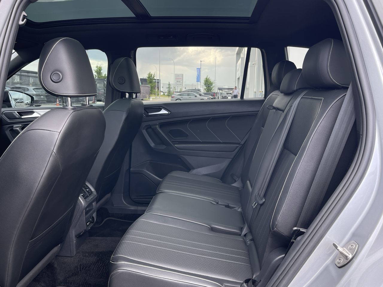 Volkswagen Tiguan  2023 à Calgary, Alberta