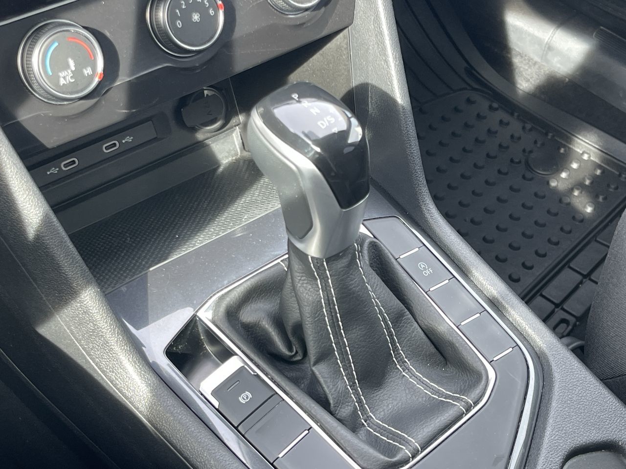 Volkswagen Tiguan  2023 à Calgary, Alberta