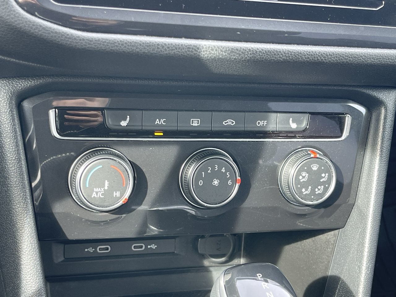 Volkswagen Tiguan  2023 à Calgary, Alberta