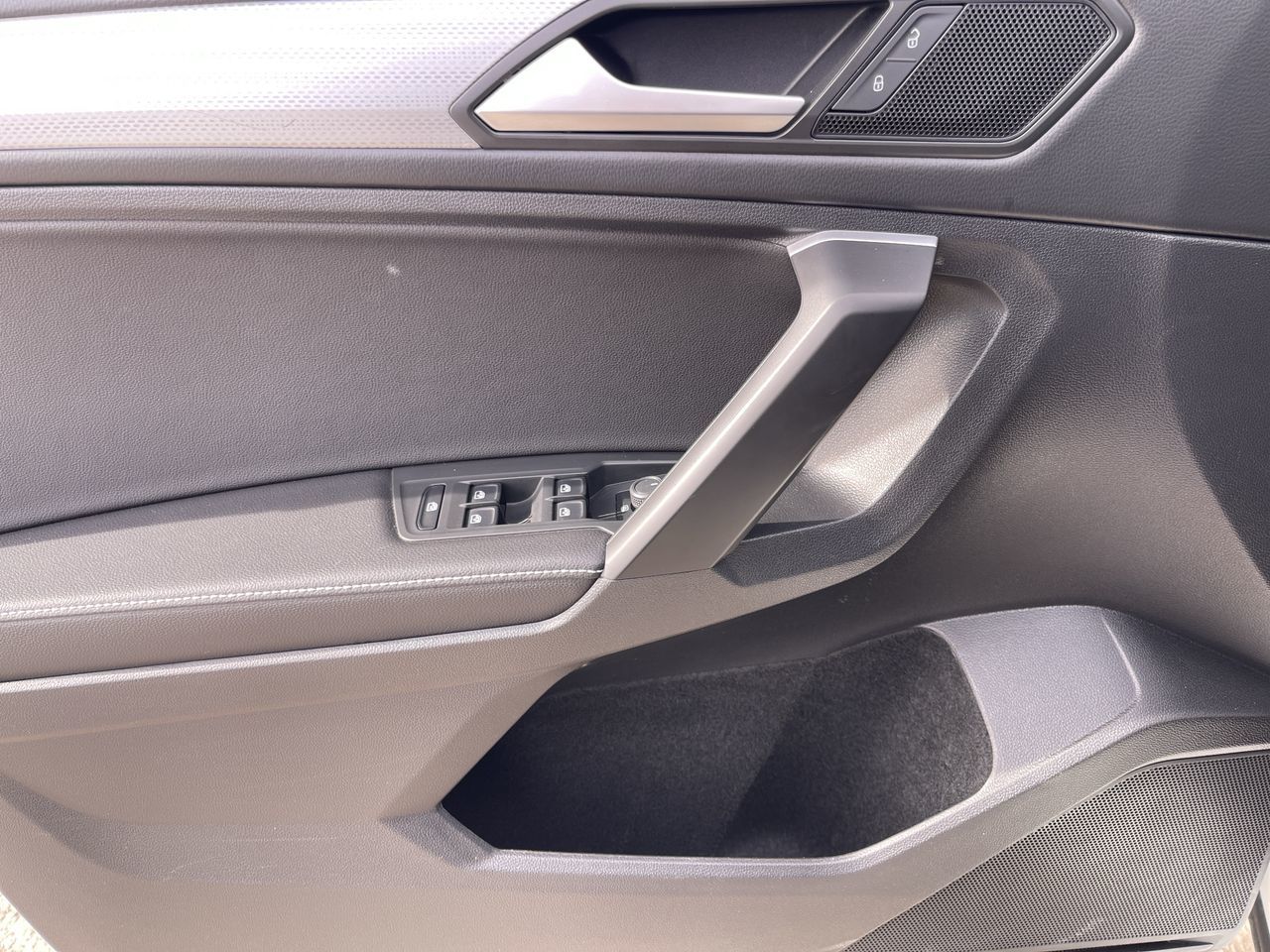 Volkswagen Tiguan  2023 à Calgary, Alberta