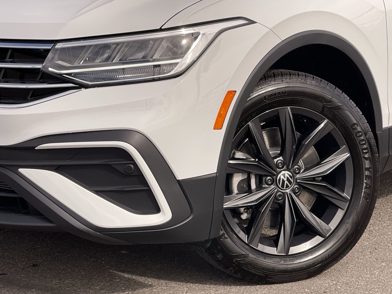 Volkswagen Tiguan  2024 à Calgary, Alberta