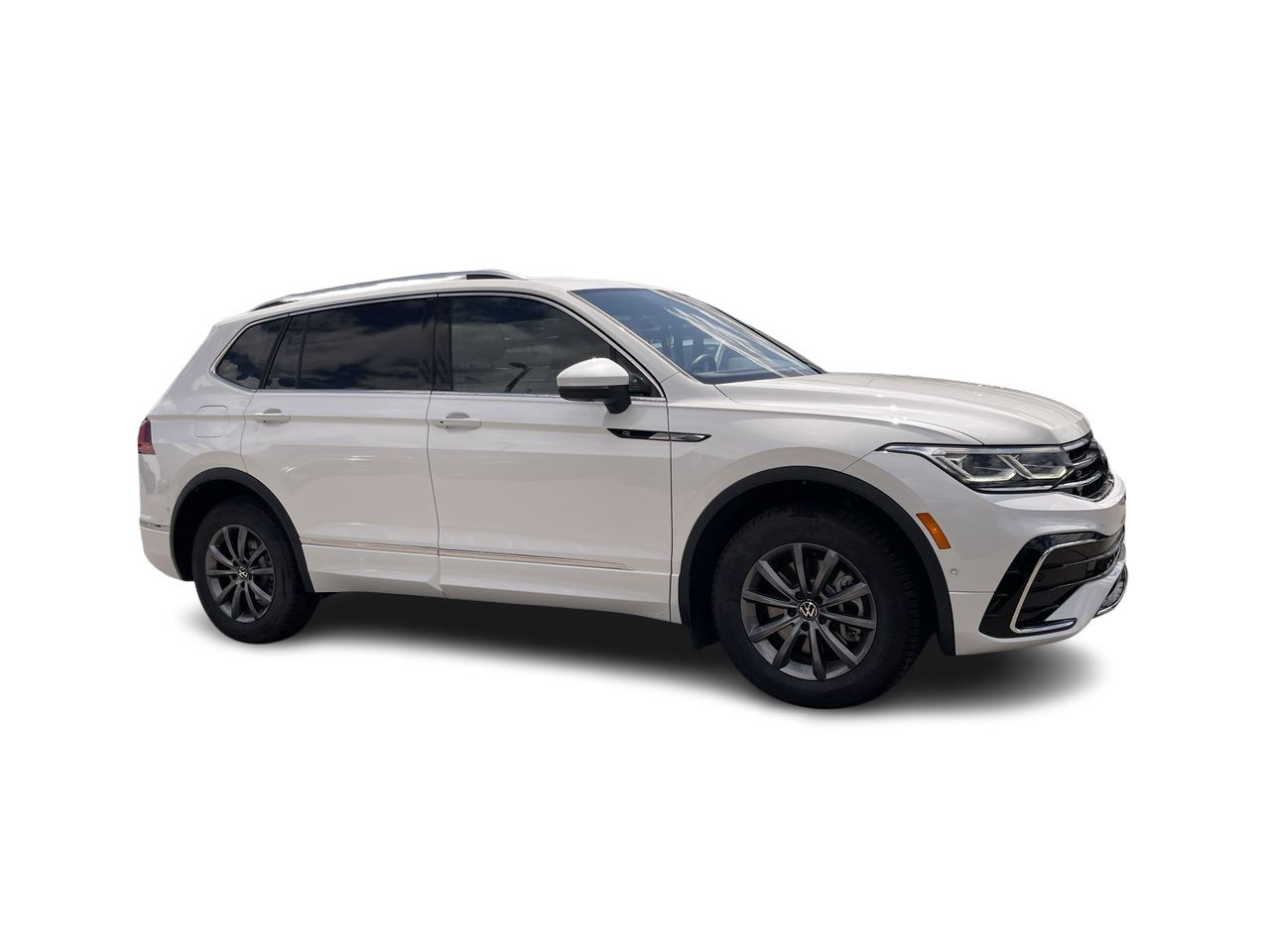 2024 Volkswagen Tiguan in Calgary, Alberta