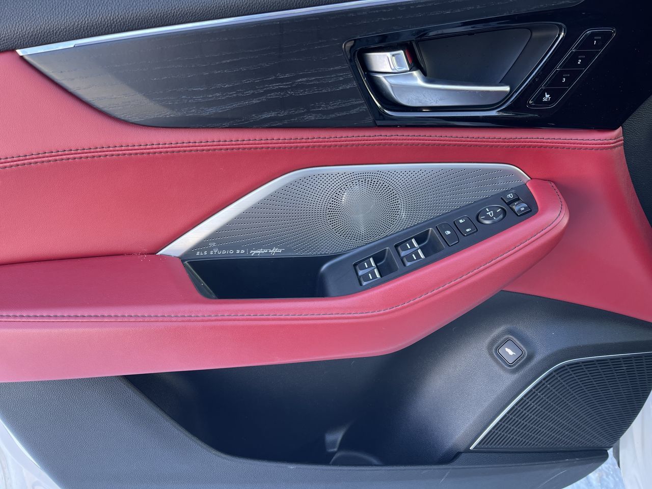 Acura MDX  2024 à Calgary, Alberta