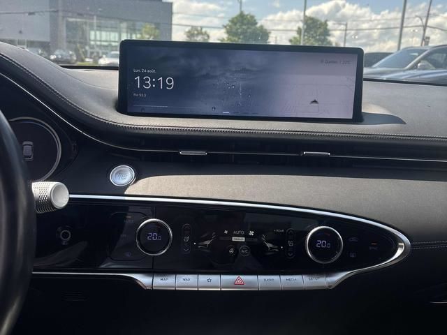 2022 GENESIS GV70