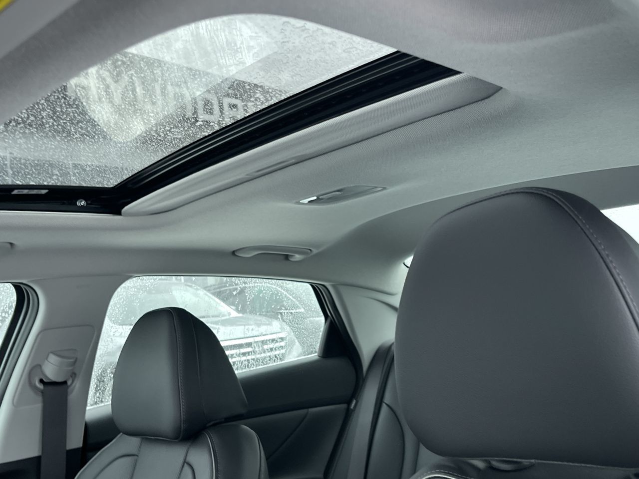 Hyundai Elantra Hybrid  2026 à Calgary, Alberta