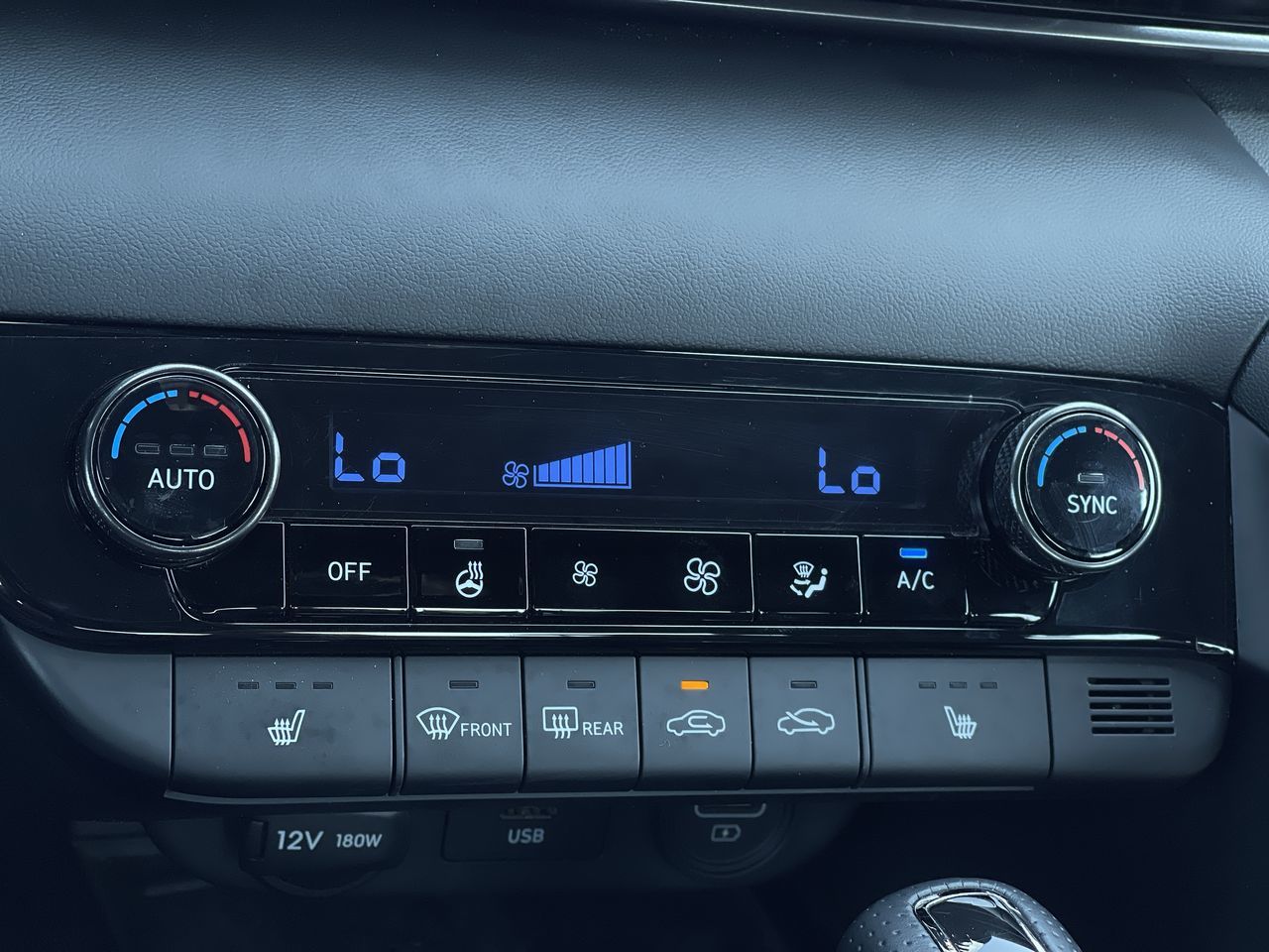 2022 Hyundai Elantra Sedan