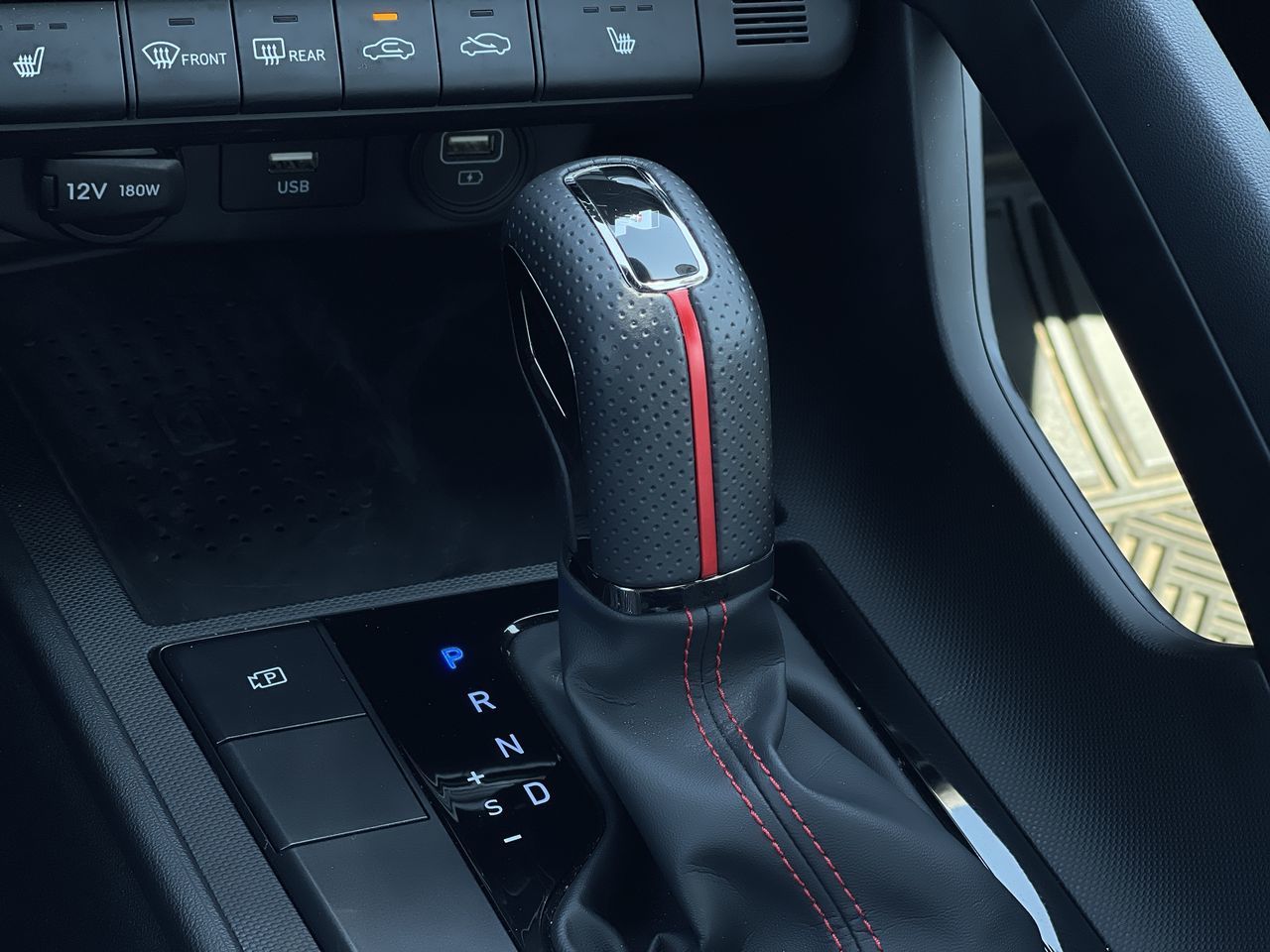 2022 Hyundai Elantra Sedan