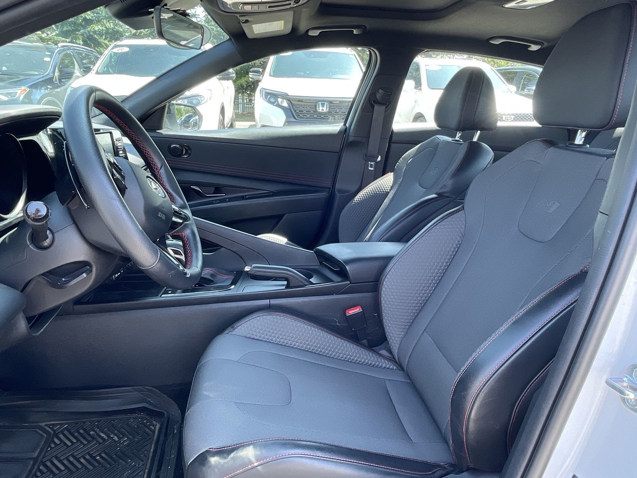 2022 Hyundai Elantra Sedan