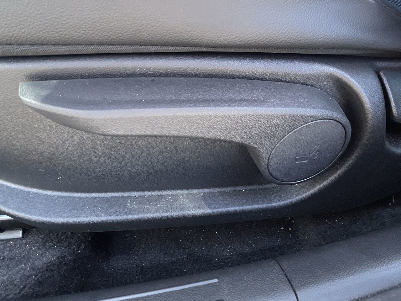 2022 Hyundai Elantra Sedan