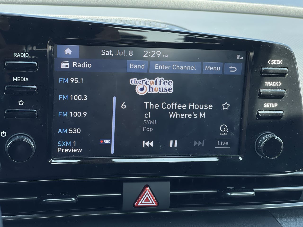 2022 Hyundai Elantra Sedan