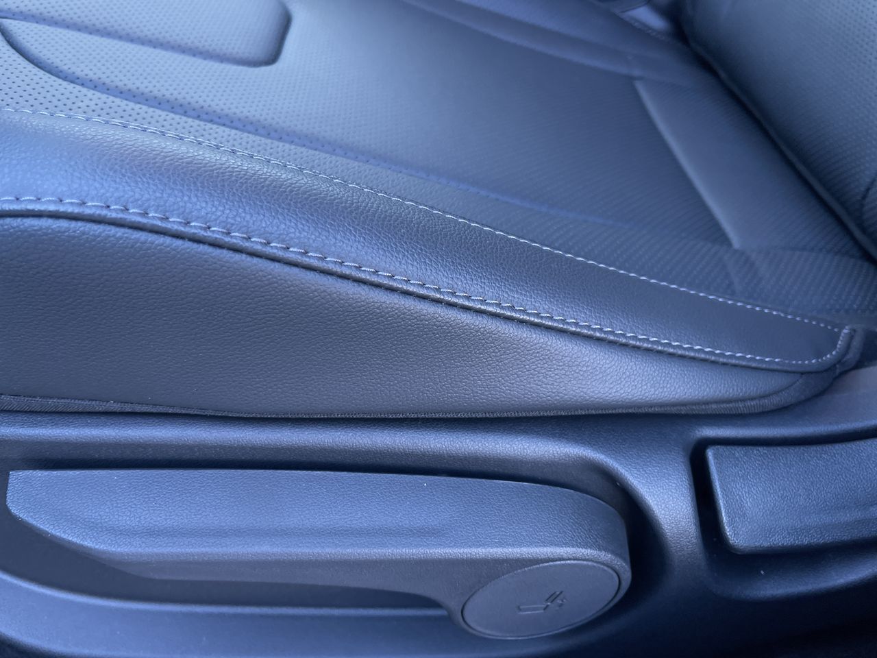 Hyundai Elantra  2023 à Calgary, Alberta