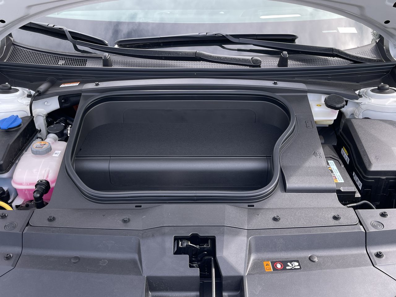 2025 Hyundai Ioniq 6 in Calgary, Alberta