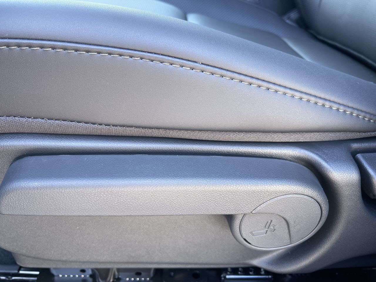 2025 Hyundai KONA ELECTRIC in Calgary, Alberta