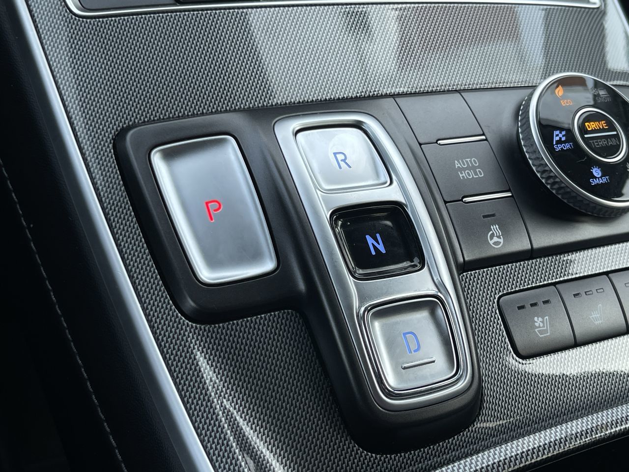 2022 Hyundai Santa Fe Hybrid in Calgary, Alberta