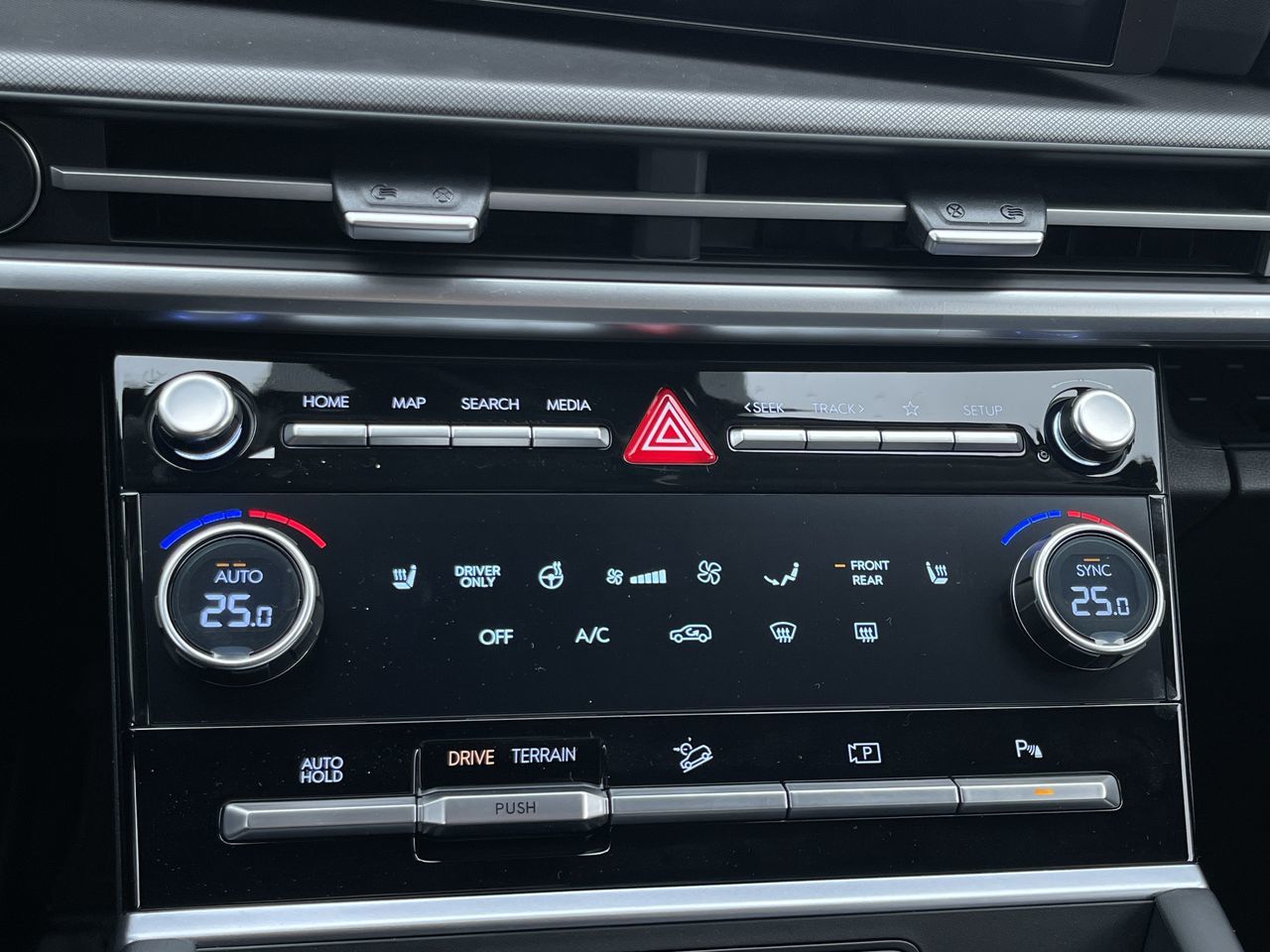 2026 Hyundai Santa Fe Hybrid