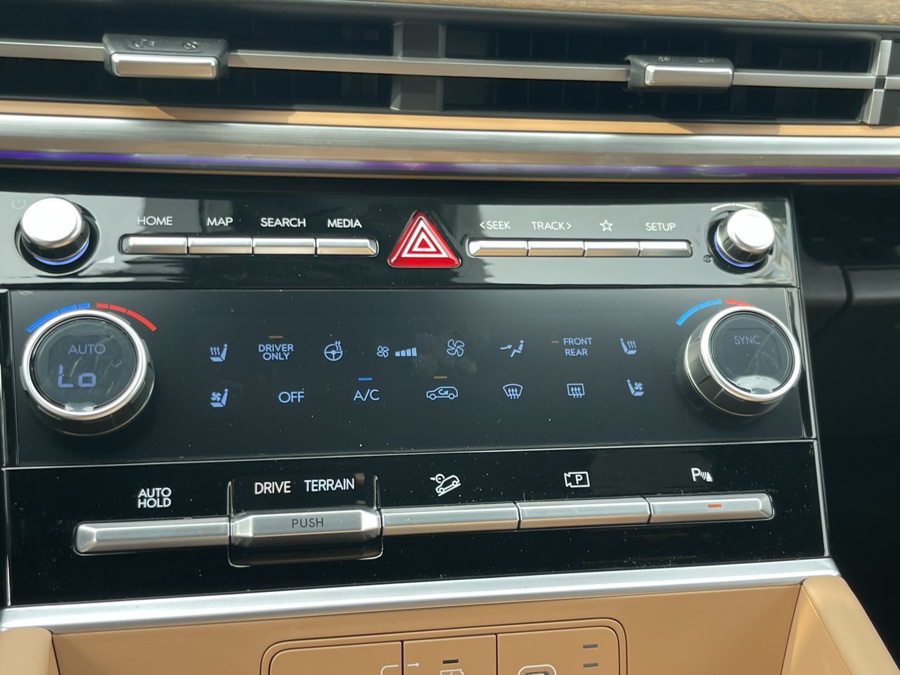 2026 Hyundai Santa Fe Hybrid