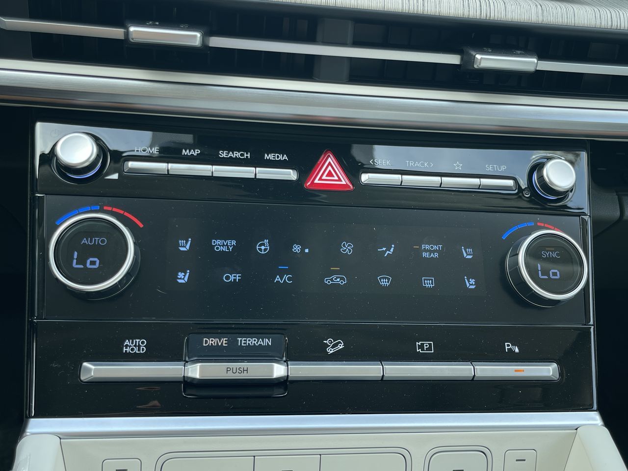 2026 Hyundai Santa Fe Hybrid