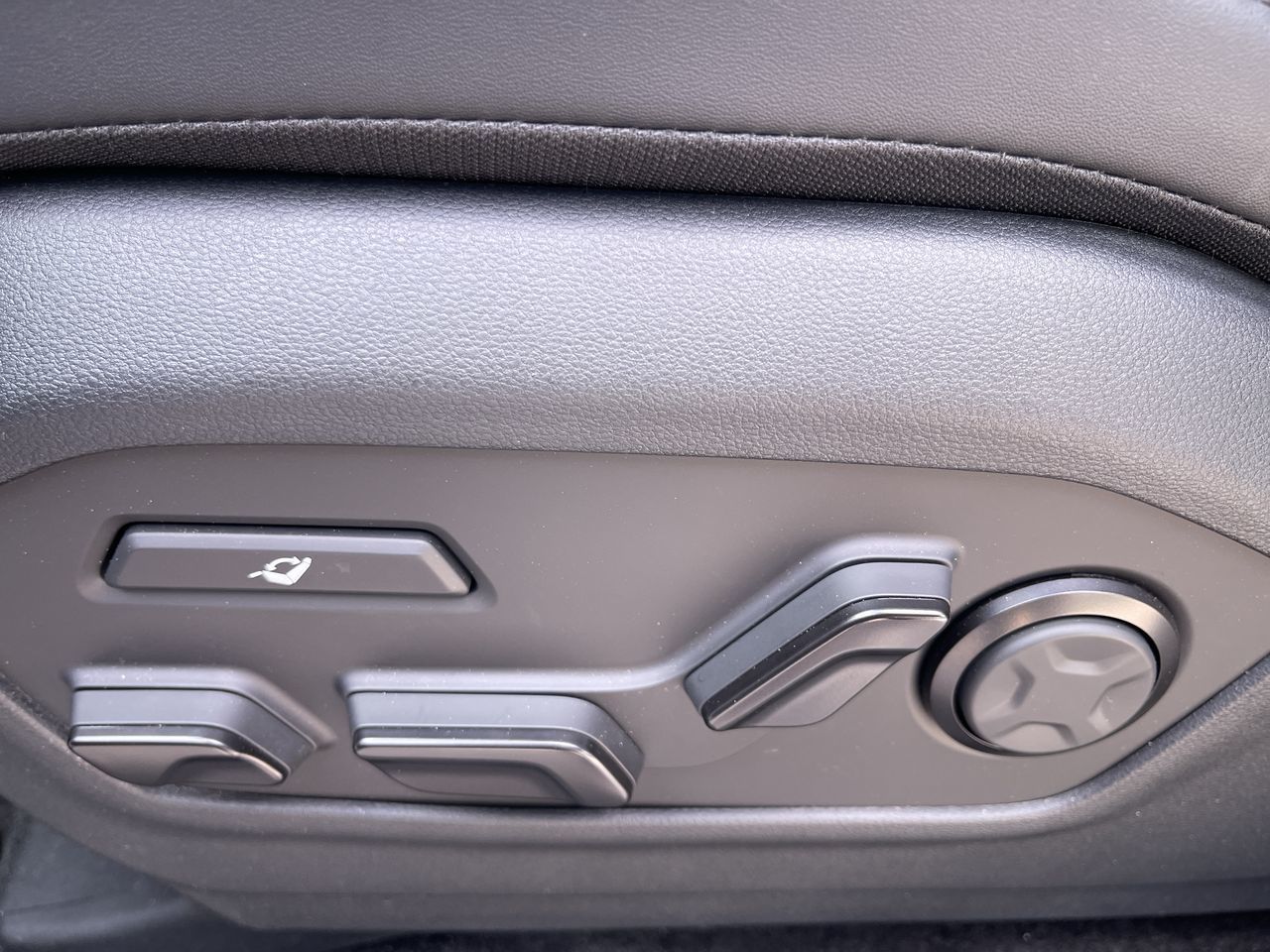 2025 Hyundai Santa Fe in Calgary, Alberta