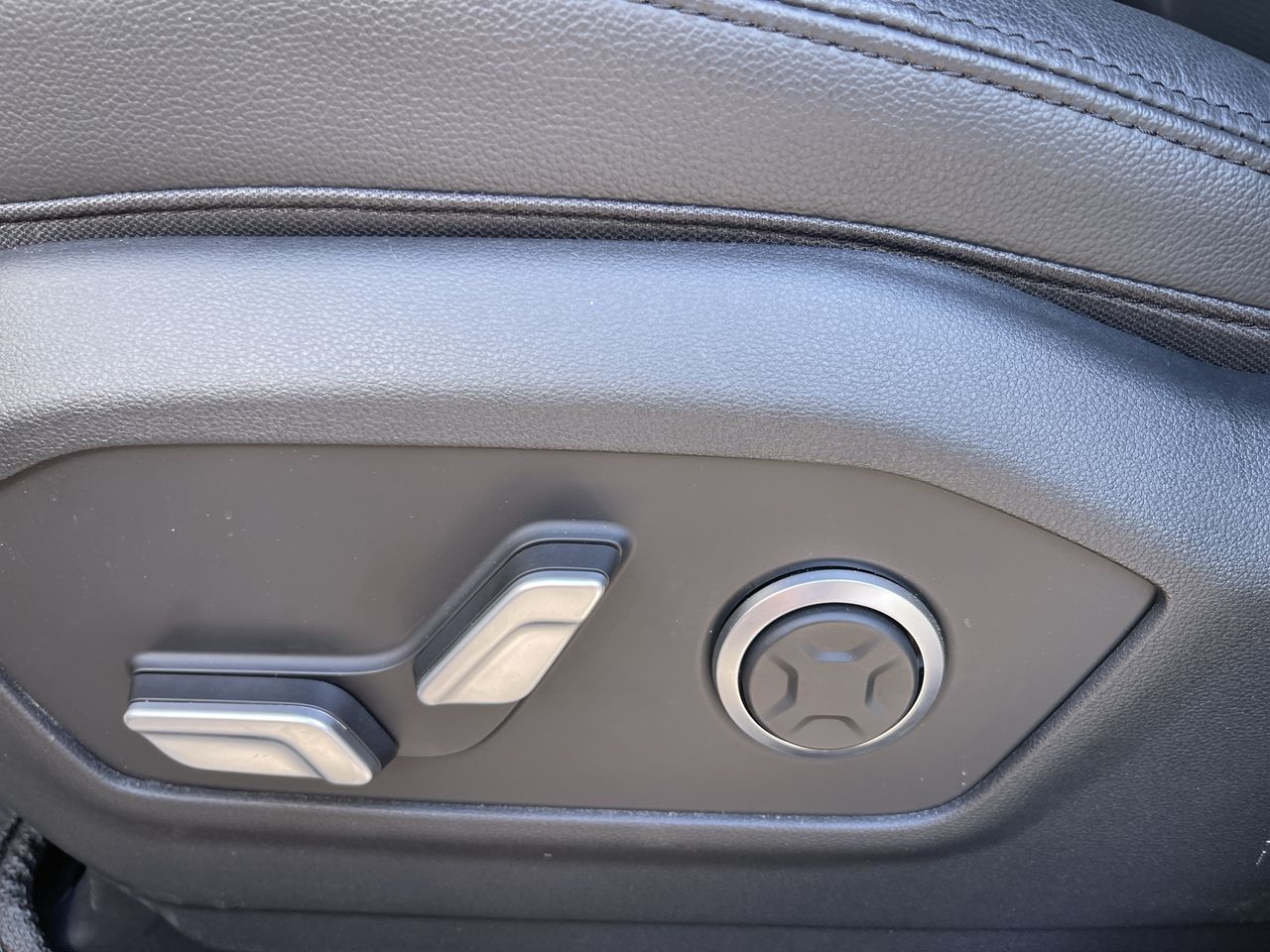 2025 Hyundai Santa Fe in Calgary, Alberta