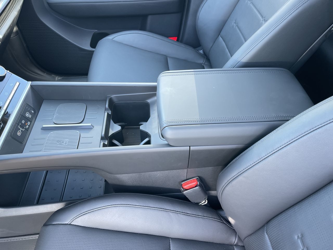 2025 Hyundai Santa Fe in Calgary, Alberta