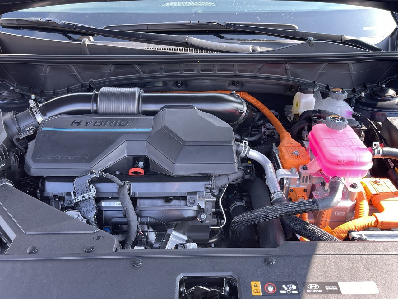 2024 Hyundai Tucson Hybrid in Calgary, Alberta