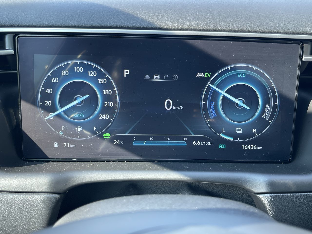 2024 Hyundai Tucson Hybrid in Calgary, Alberta
