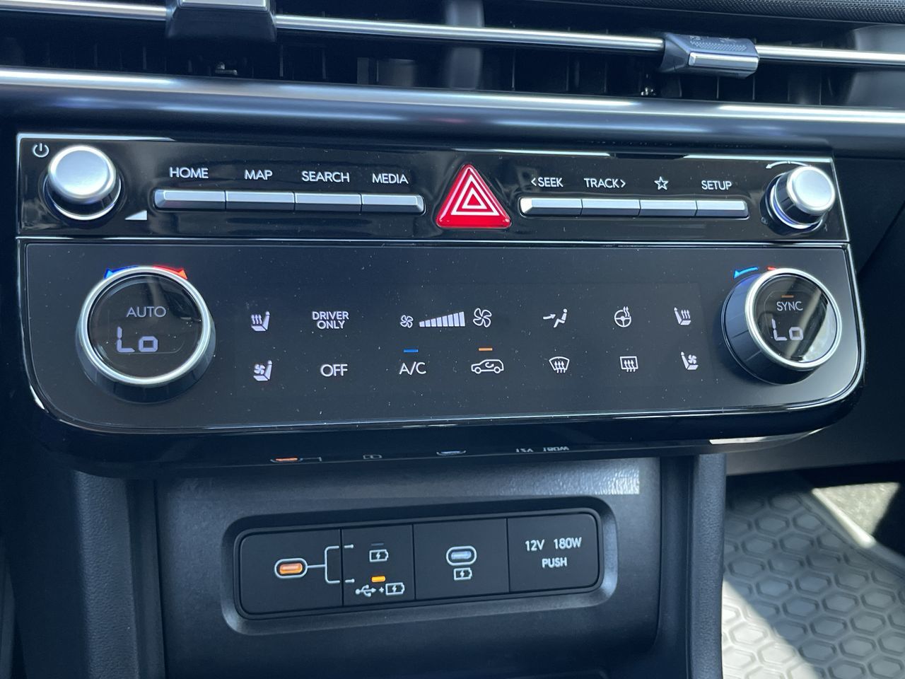 2025 Hyundai Tucson Hybrid in Calgary, Alberta