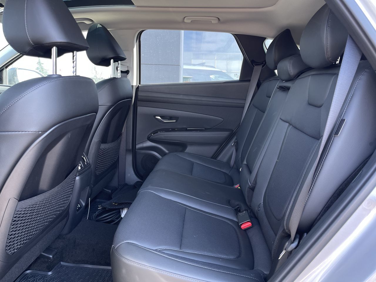 2025 Hyundai Tucson Hybrid in Calgary, Alberta