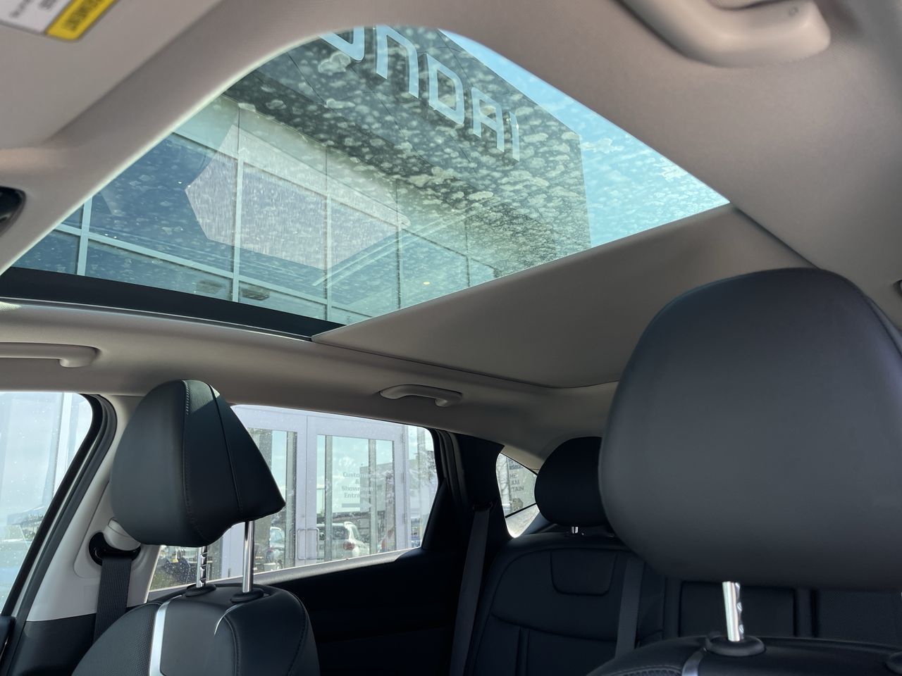 2025 Hyundai Tucson Hybrid in Calgary, Alberta