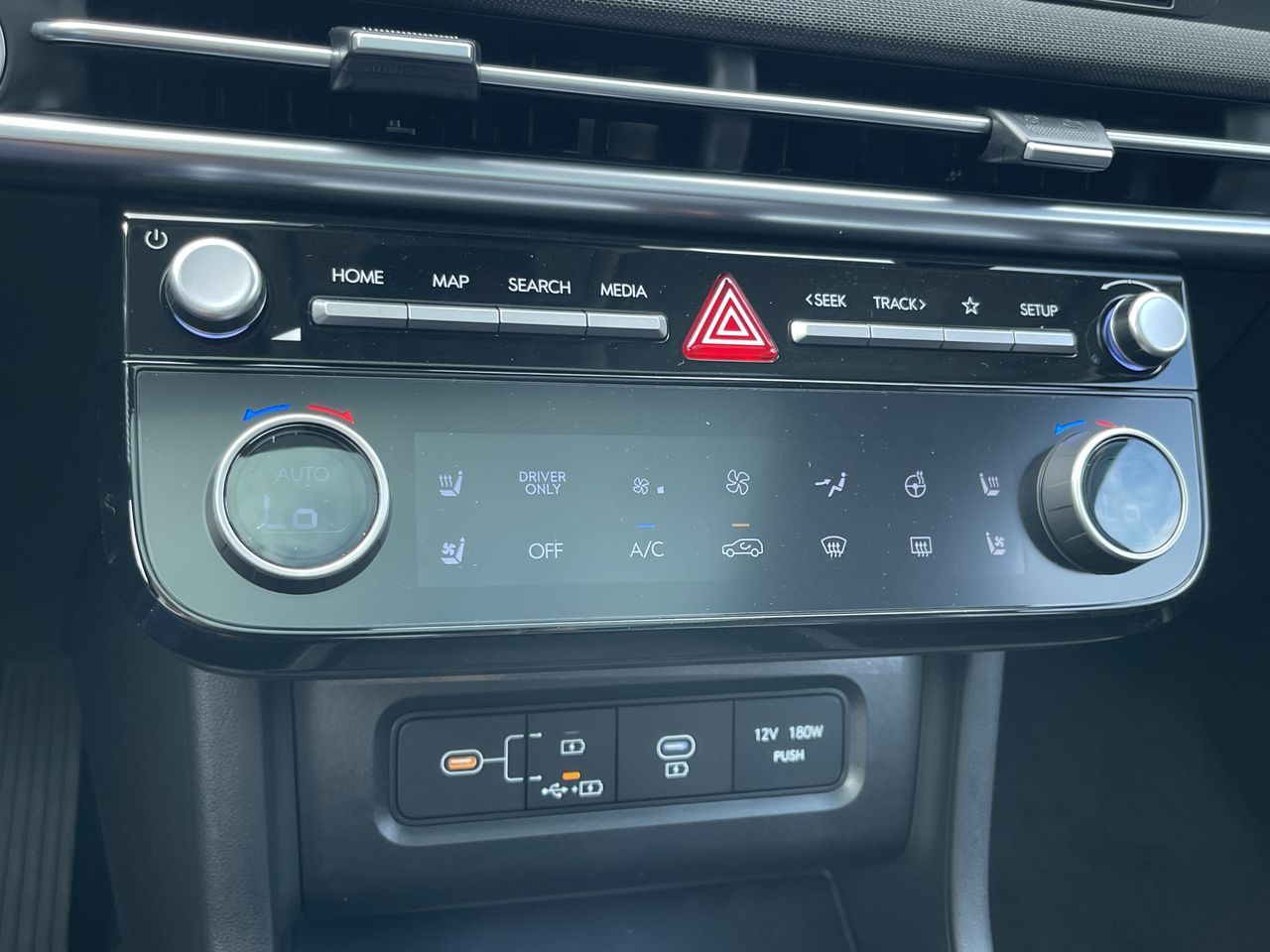 2025 Hyundai Tucson Hybrid in Calgary, Alberta