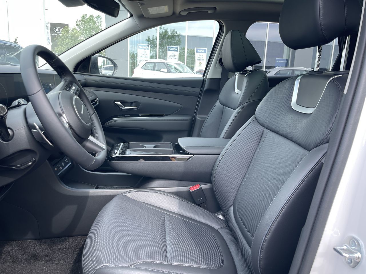 2025 Hyundai Tucson Hybrid in Calgary, Alberta