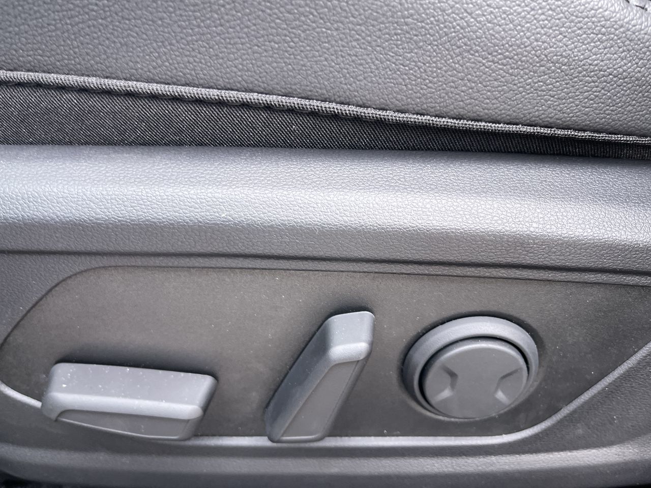 2025 Hyundai Tucson Hybrid in Calgary, Alberta