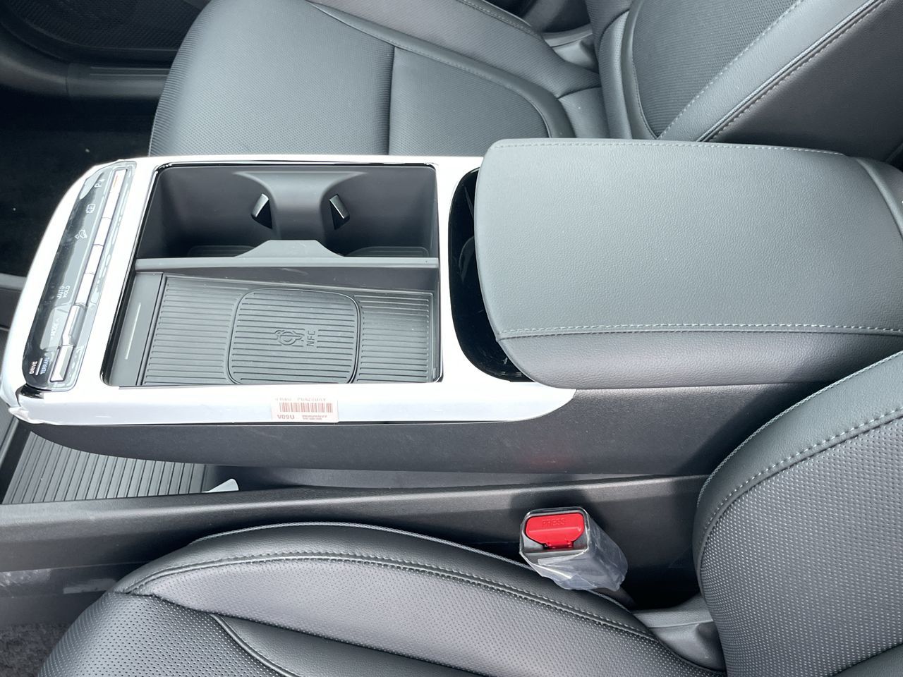 2025 Hyundai Tucson Hybrid in Calgary, Alberta
