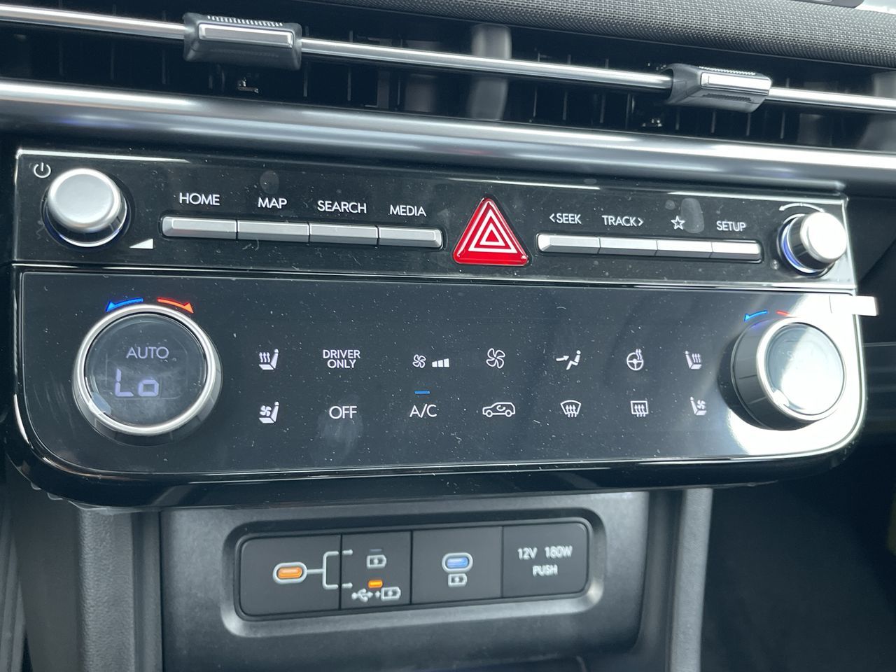 2025 Hyundai Tucson Hybrid in Calgary, Alberta