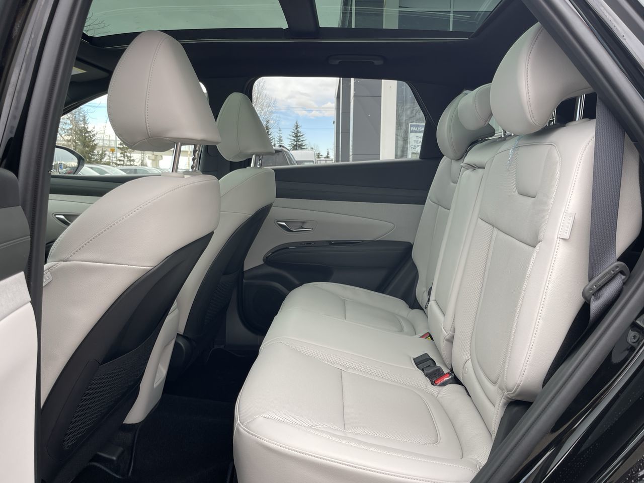 2025 Hyundai Tucson Hybrid in Calgary, Alberta